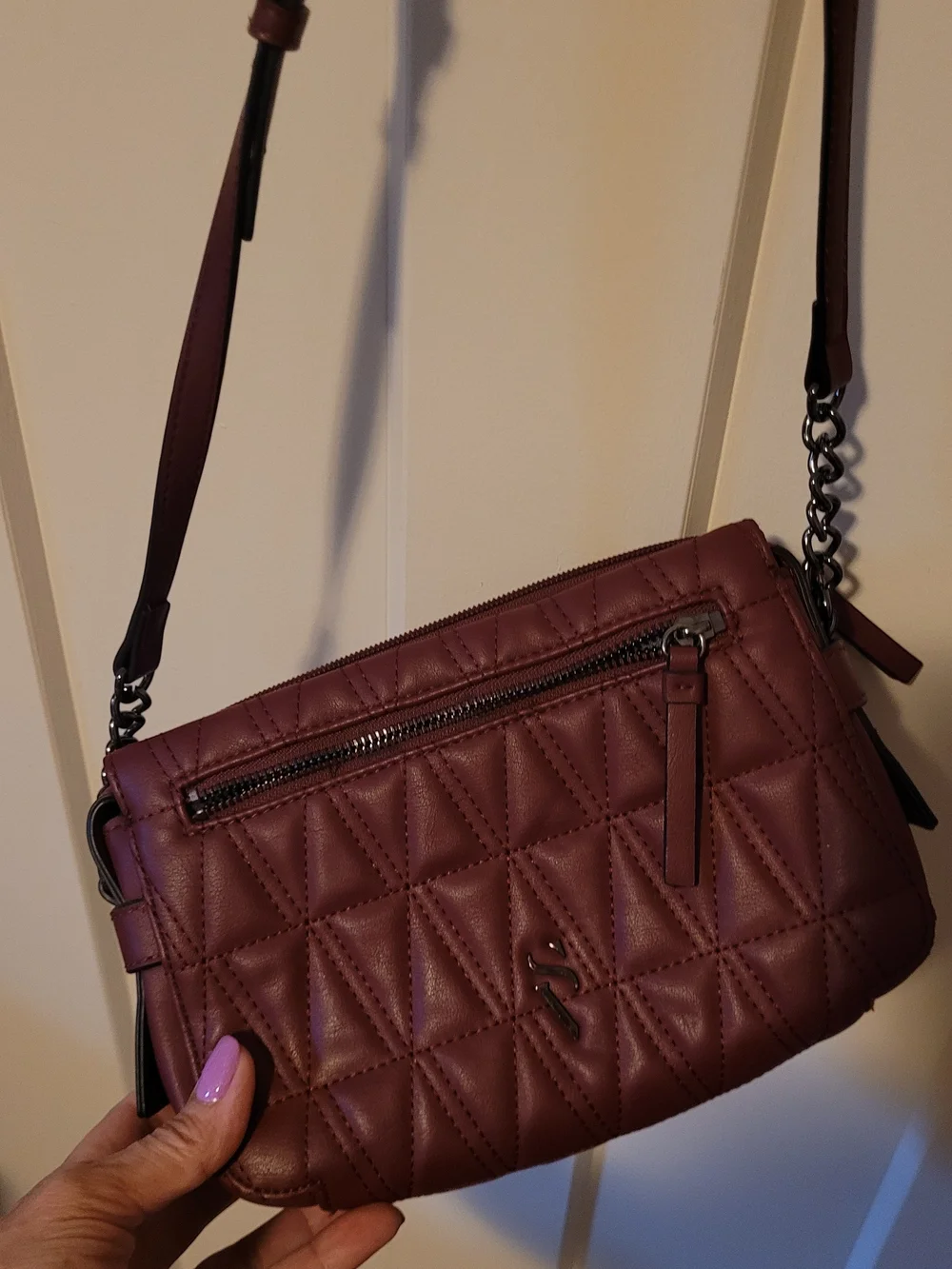 Simply Vera Vera Wang Quilted Crossbody in Burgundy